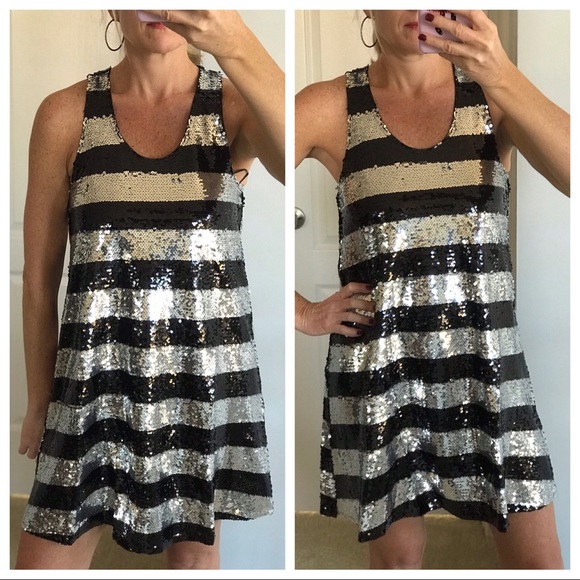 Dresses & Skirts - Black & Silver Sequin Dress